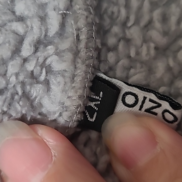 Gray Sherpa 2X,  1/2 Zip, 24 Inches Pit to Pit, EUC - Picture 3 of 5